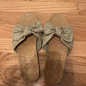Women’s sandals